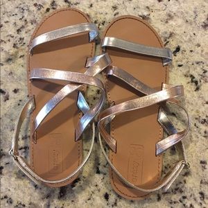 Rose Gold/Gold Girl Sandals
